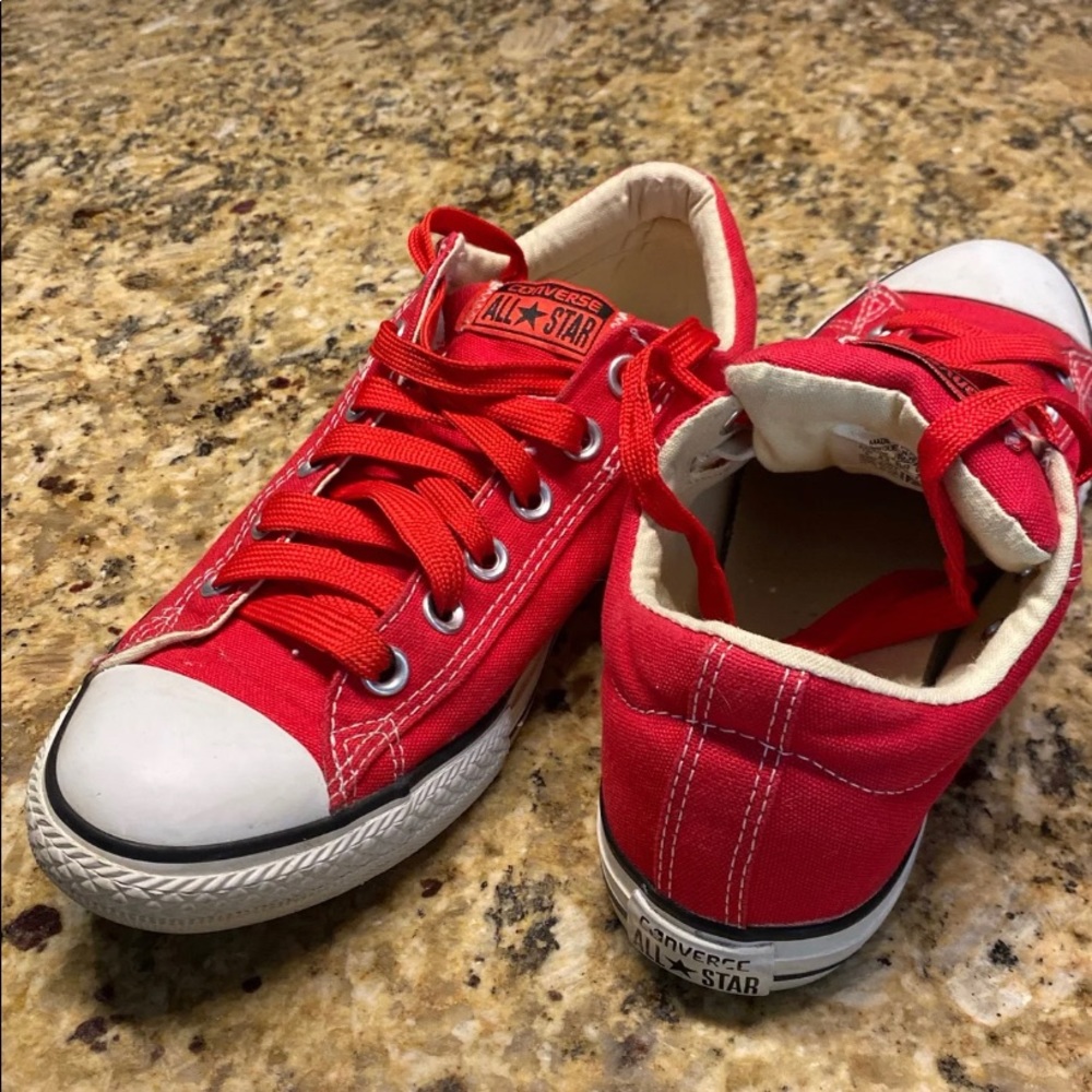 Converse ladies size 8  child size 6